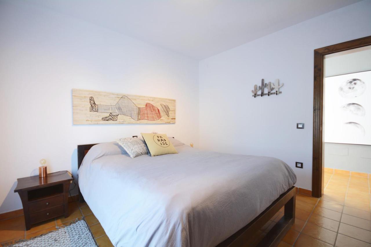 Beautiful Spacious Villa With Private Heated Pool In Lajares Kültér fotó