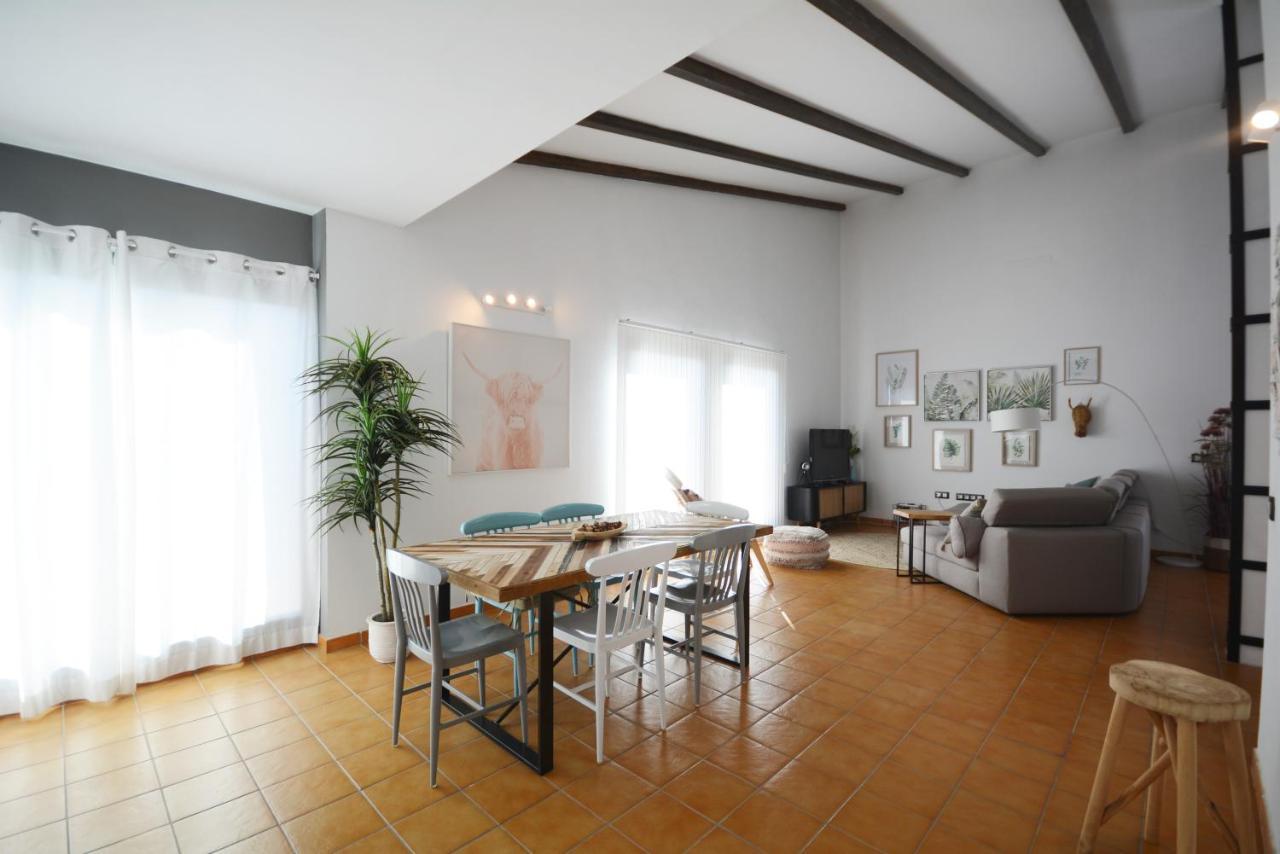 Beautiful Spacious Villa With Private Heated Pool In Lajares Kültér fotó